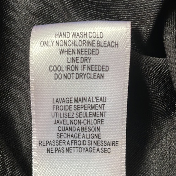 Elegant black BCBG MAXAZRIA full-length formal gown. Size 10 - Picture 9 of 10